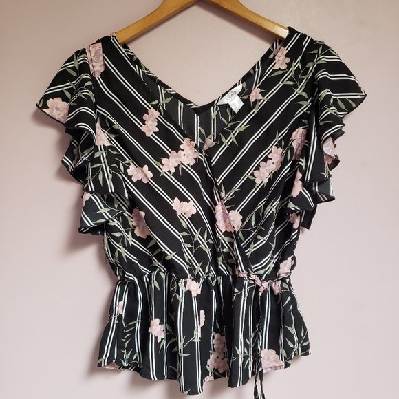 Streetwear Society Size Large Semi-Sheer Women's Floral Top - Gently Used - Picture 1 of 6